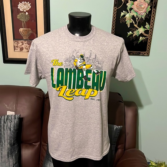 Lambeau Leap Short Sleeve  Football T-shirt Size Large Green Bay Packers… - Picture 1 of 8